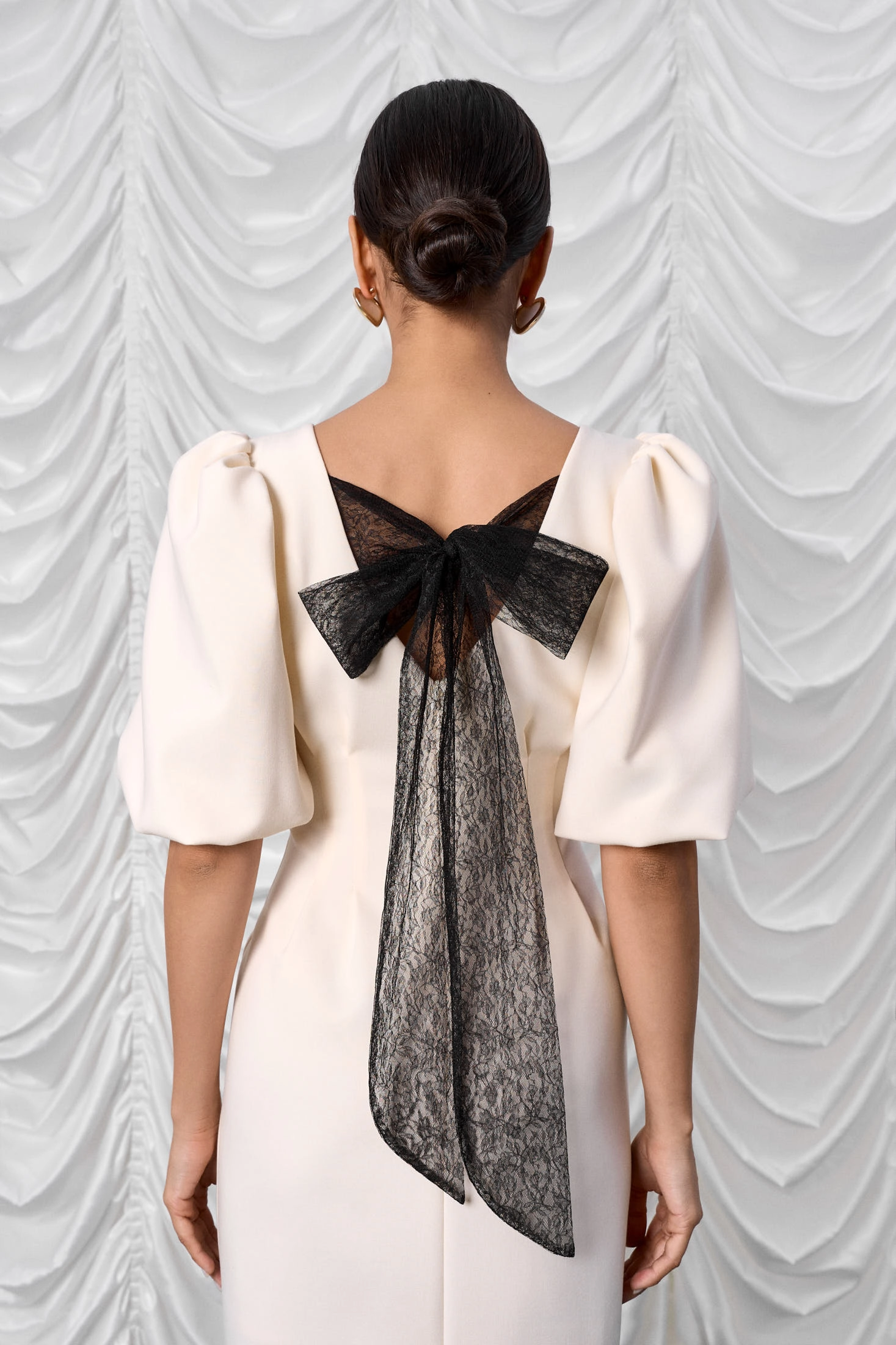 Новогодний образ без блёсток: как быть праздничной в минимализме