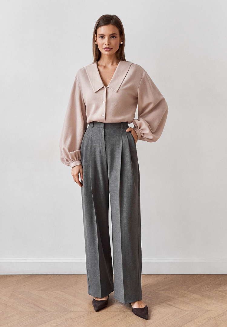 Блуза из мягкой шерсти с объёмными рукавами